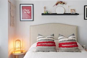 Furniss Avenue Dore
